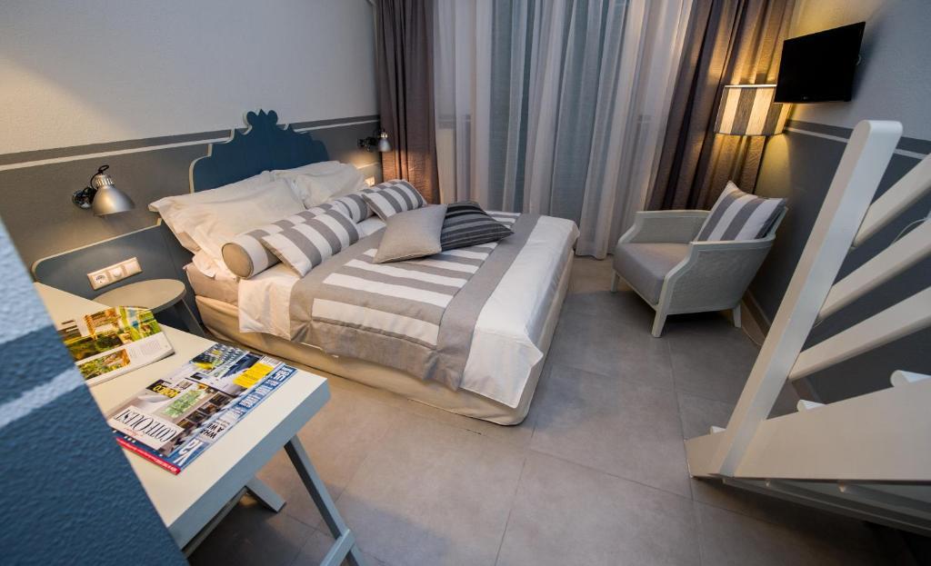 Alkyon Hotel Patitiri  Room photo